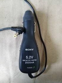 Sony - adaptér do auta (5,2V / 2A)