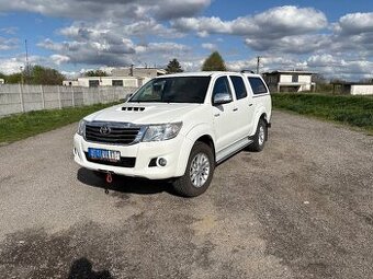 Predam Toyota Hilux 2.5 D-4D 4x4