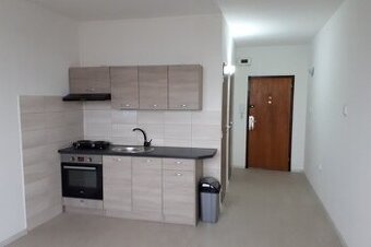 Garsónka s balkónom na Cukrovarskej ul. na prenájom