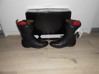 Predam nove damske kozene moto cizmy znacky IXS TOUR