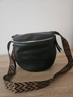 Crossbody kabelka