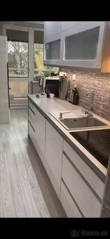 3-Izbový,prerobený a zariadený byt v centre mesta Bardejov