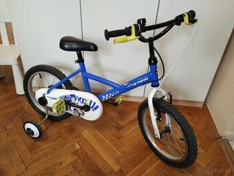 Btwin Cop Trooper (16’’ kolesá) + pomocné kolieska + prilba