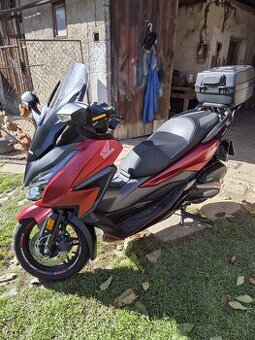Honda Forza 125