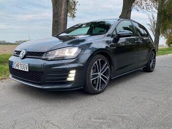 Volkswagen Golf 7 GTD DSG Webasto Ťažné