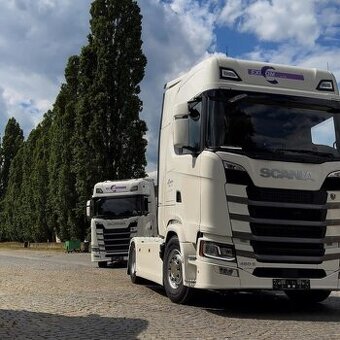 ŠOFÉRUJEŠ KAMIÓN? MÁME FÉROVÚ PRÁCU A NORMÁLNYCH DISPEČEROV