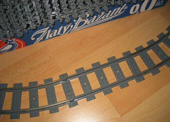 ORIGINAL ® LEGO kolaje 9V (74 x zahnute)