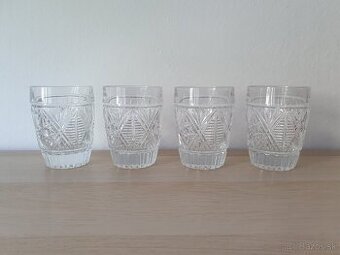 Kryštáľové poháre