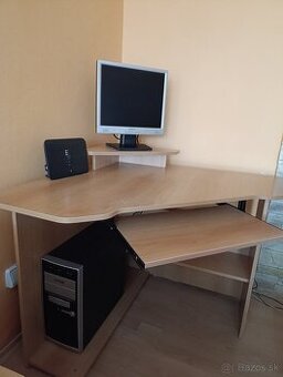 Počítačový stôl