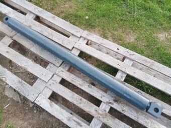 Hydraulický piest 1540mm