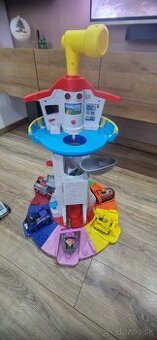 Paw Patrol – originálna veža + 9 autíčok a 8 figúrok + figúr