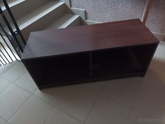 Skrinka pod TV