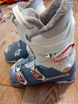 Lyžiarky pre dievčatá