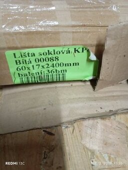 Soklove lišty biele