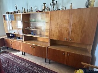 Retro obývacia stena