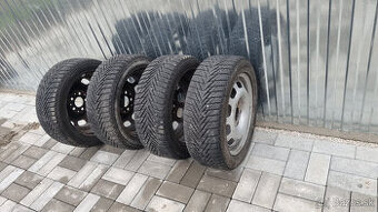 plechové disky + pneu. na autoprepravnik alebo vozik