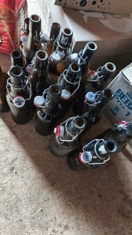 Darujem pivné fľaše s patentným keramickým uzáverom