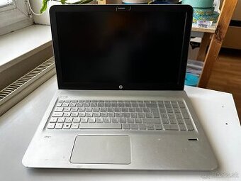 HP Envy 17"