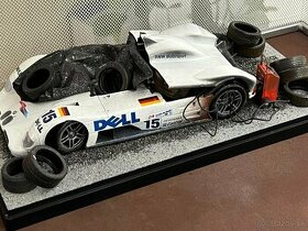 1:18 BMW LMR V12 Le Manse - MAISTO (Diorama)