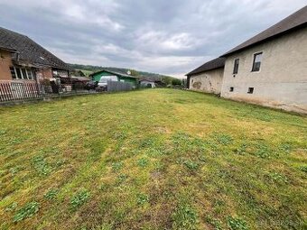 Znížená cena- POZEMOK na výstavbu rodinného domu, Nemcovce