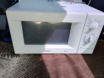 Mikrovlnka Samsung