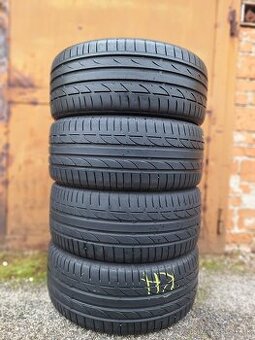 235/40 R19 Bridgestone