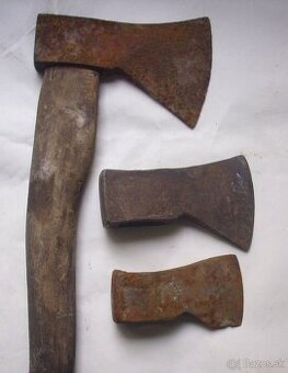 3x stará sekera - 1