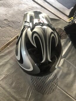 Predam helmu na enduro stvorkolku