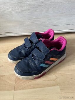 Tenisky Adidas, v.36 2/3