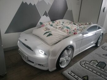 Detská posteľ auto