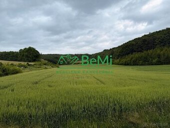 EXKLUZÍVNE NA PREDAJ – Rozľahlý investičný pozemok 27 921 m²