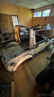 Suzuki samurai karoséria