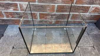 Predam akvarium 25x30x25