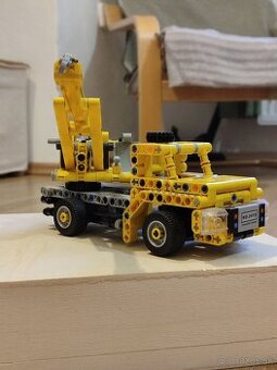 Lego technic žeriav