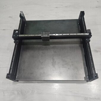 Laser - samostatny ram