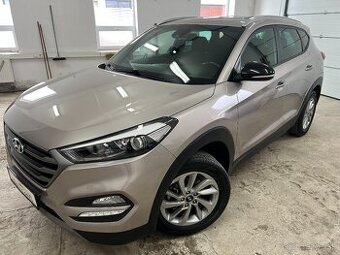 Hyundai Tucson 1.6GDi SERVISKA NAVI TAŽNÉ Zař.VYHŘ. SEDADLA