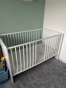 Detská postielka s matracom