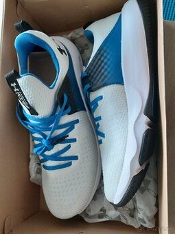 UNDER ARMOUR ,Nike,tenisky beh.