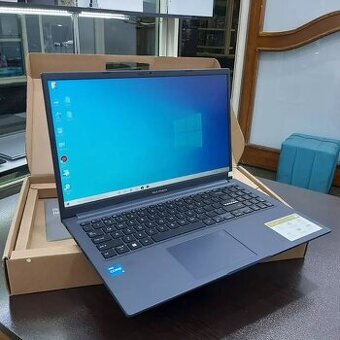 Notebook Asus Vivobook Go 15 - i3