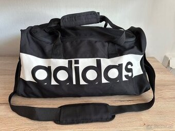 Sportova taska Adidas s vreckom
