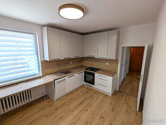 Veľký 3 izb rekonštr., Ťahanovce (Bruselská), 79m2, OV, LO,