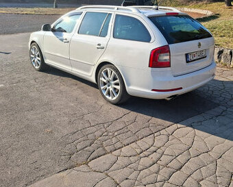 Škoda Octavia 2 Combi RS