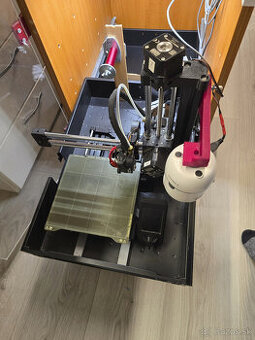 Predám 3D tlačiareň Prusa Mini+