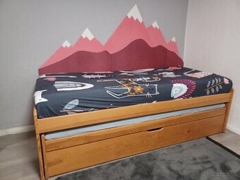 Postej drevená-rozkladacia