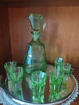 Karafa so stamprlikmi