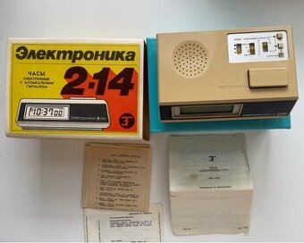 Sovietske digitálne hodiny Elektronika 2