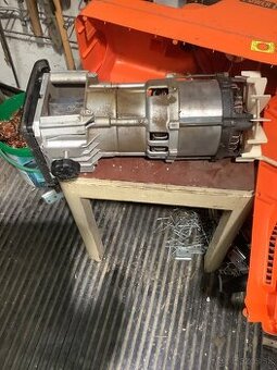 Motor s prevdovkou zdrviča konárov2800 w