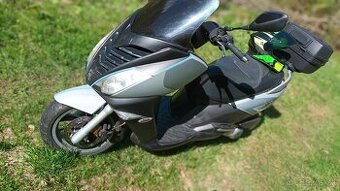 Skuter 125 Peugeot