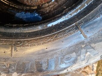 Predam pneu 235/65 r16c