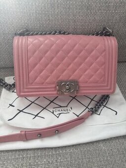 Chanel kabelka